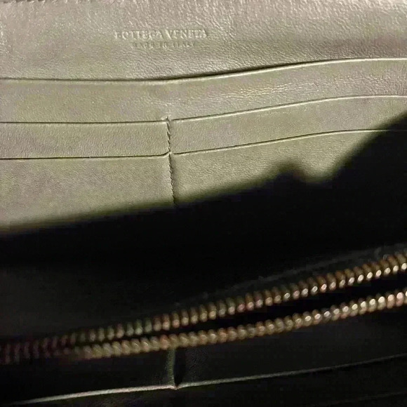 Bottega Veneta Snakeskin Wallet - Picture 4 of 5